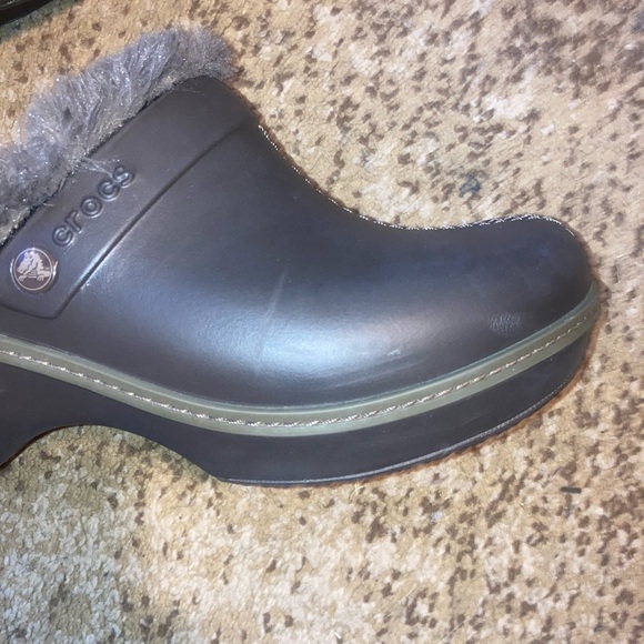 Brown Leather Crocs Clogs Faux Fur Lined Size 7 - Picture 7 of 8